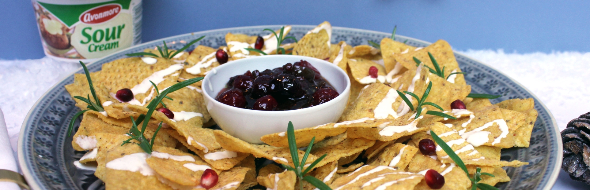 christmas-nachos-with-cranberry-and-jalapeno-dip-avonmore